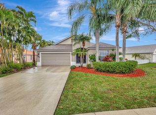 130 Derby Ln, Royal Palm Beach, FL 33411