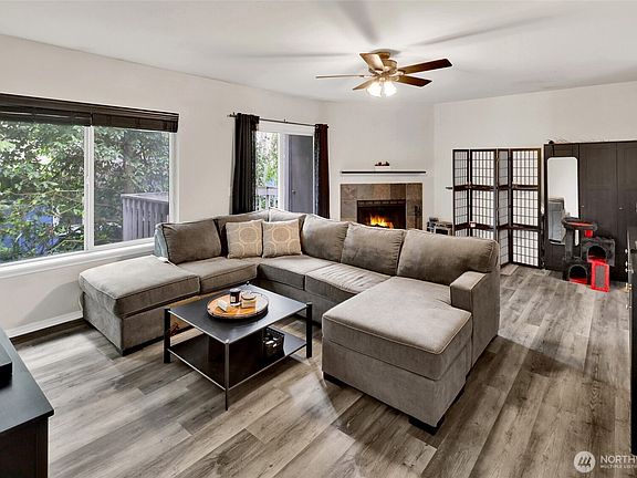 5th image of 3538 Northwest Avenue #4