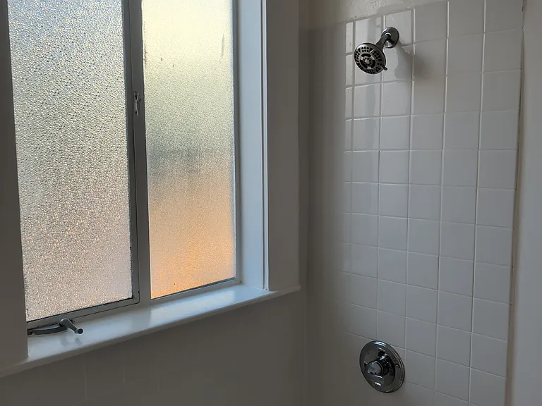 1449 Washington St #7 — Photo 17