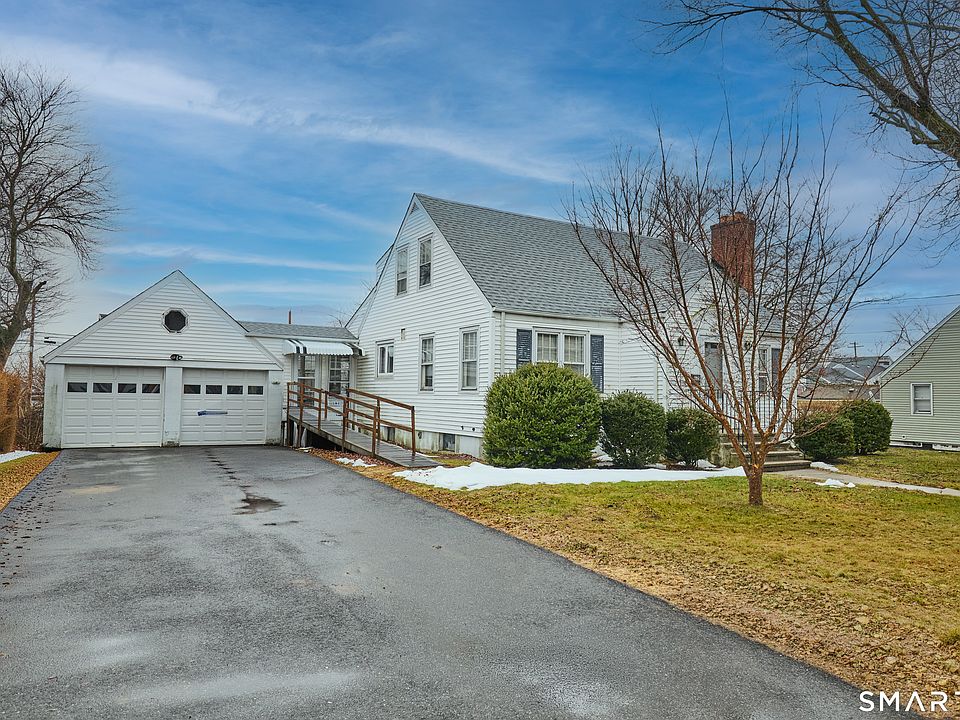 1st image of 625 Clark Street