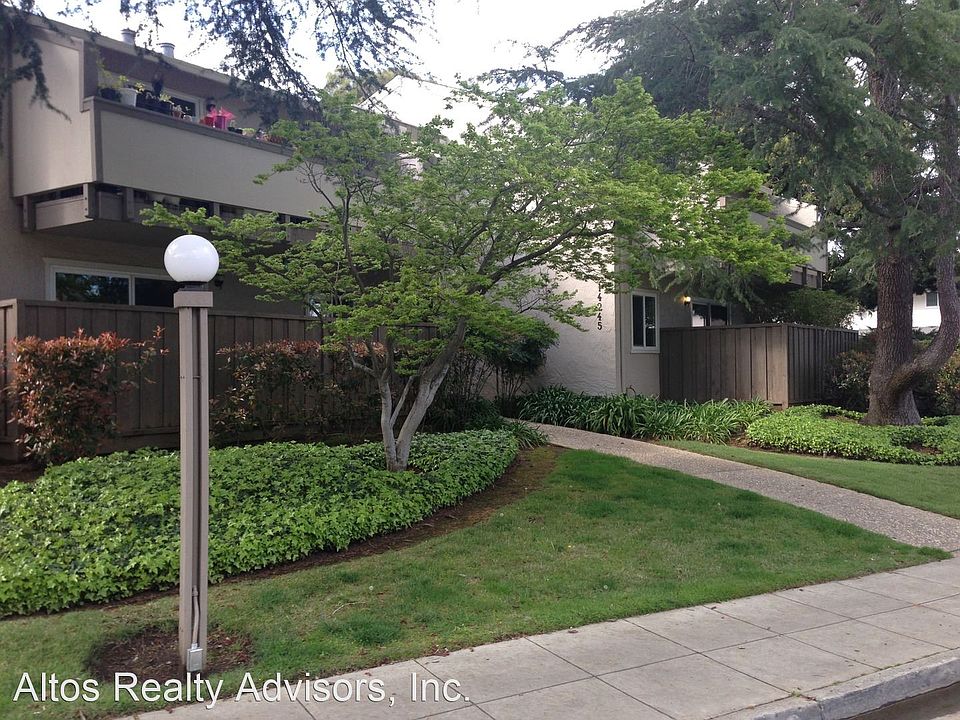 1st image of 14245 Lora Dr APT 19