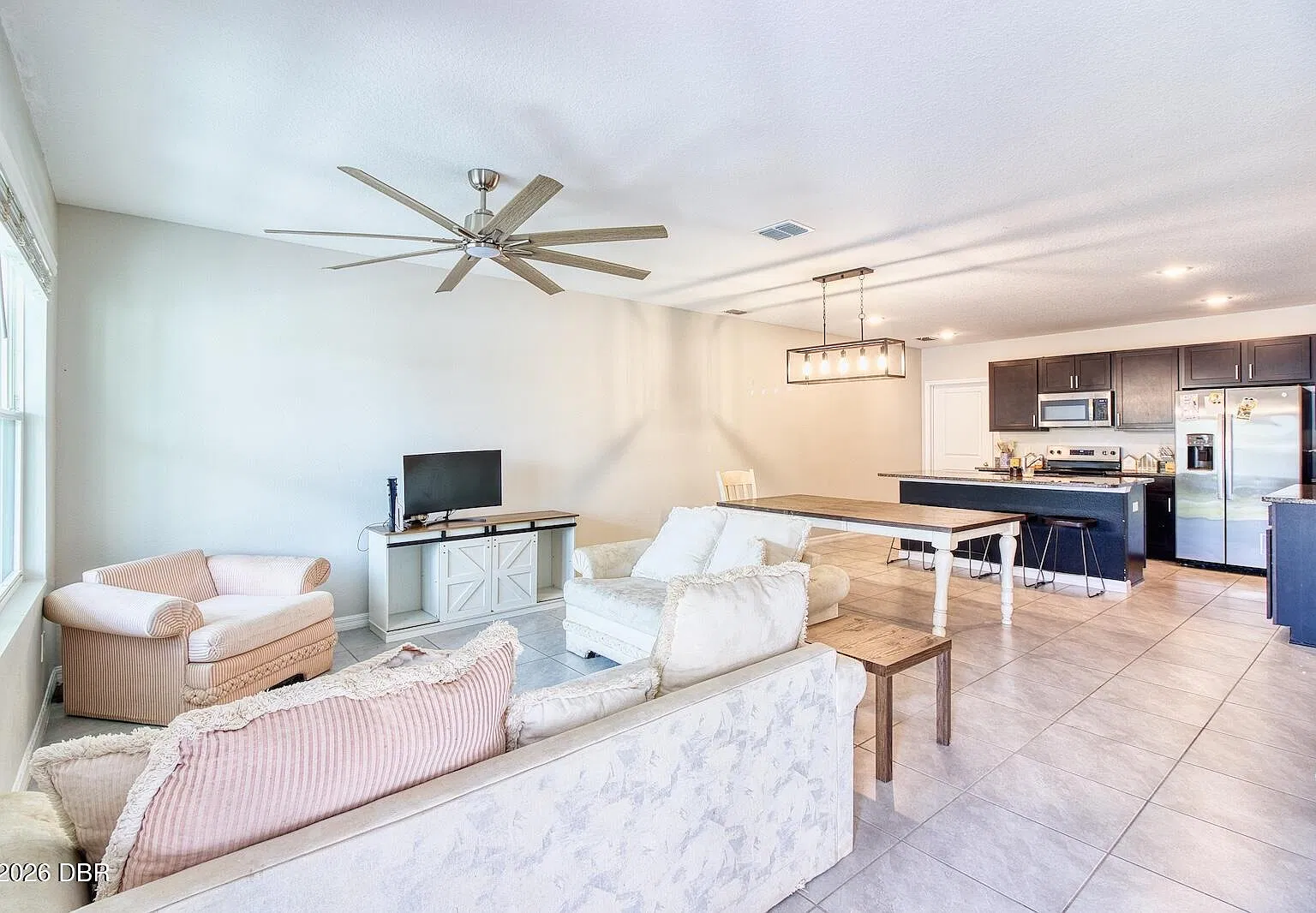 3 bed, 2.5 bath, 1548 sqft, $2,500 — Photo 4
