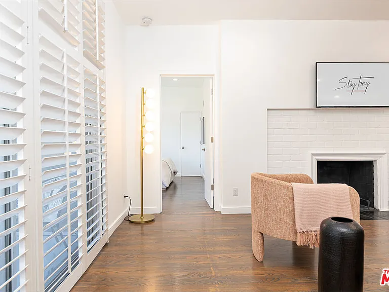 8911 Cynthia St #9 — Photo 17