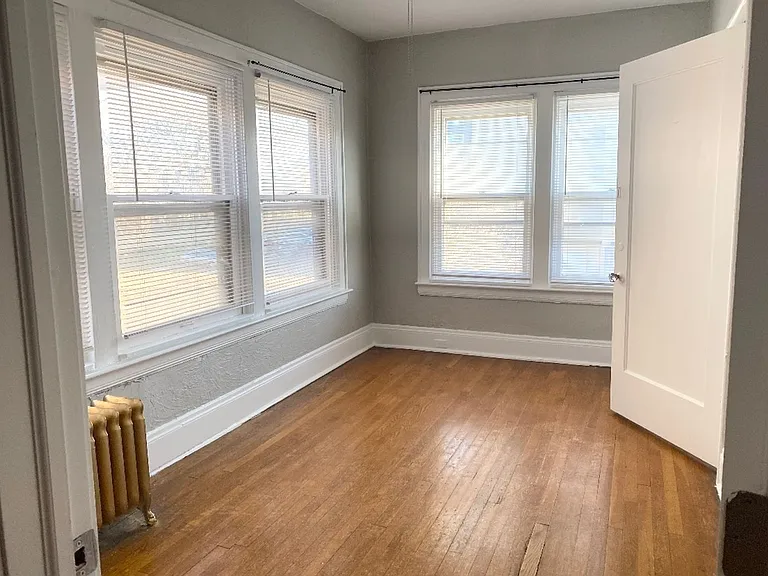 2705 Hampshire Rd — Photo 8