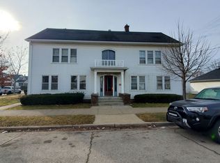 CM 3005 17th St, Racine, WI 53405