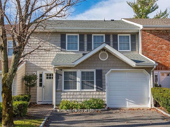 2nd image of 87 Woodlake Dr W