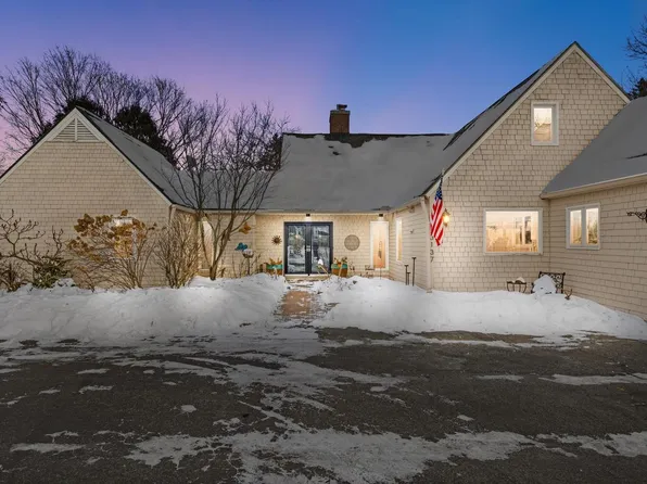 3137 Fenceline ROAD, Racine, WI 53406