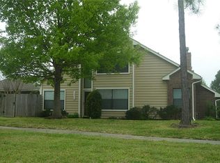 16514 Holly Trail Dr, Houston, TX 77058