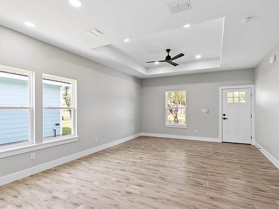 4th image of 1114 Gagon St
