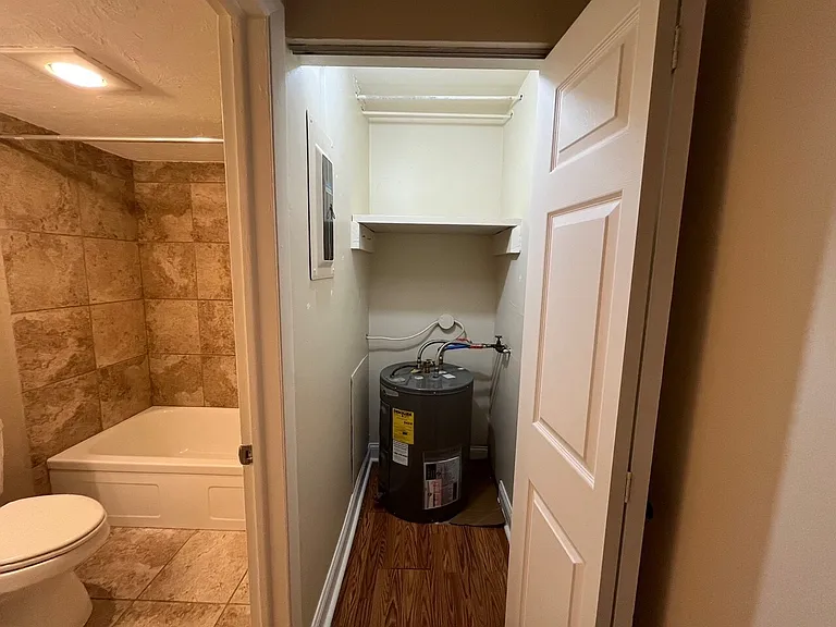 Robinson 205 — Photo 12