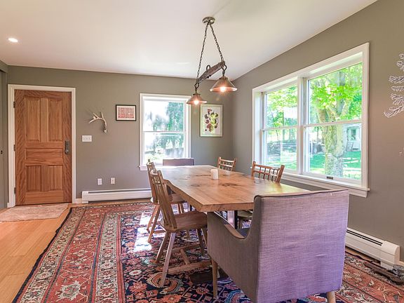 Entertaining style dining space open to the kitchen.