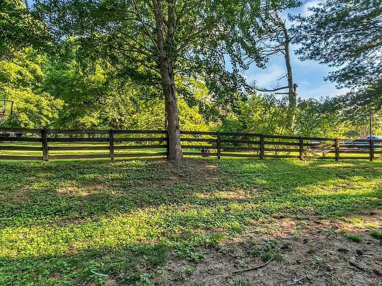 753 Huffine Manor Cir — Photo 2
