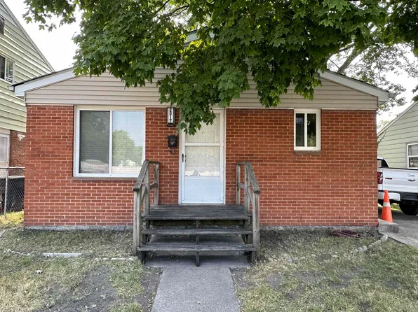 2017 S Olive St, South Bend, IN 46613