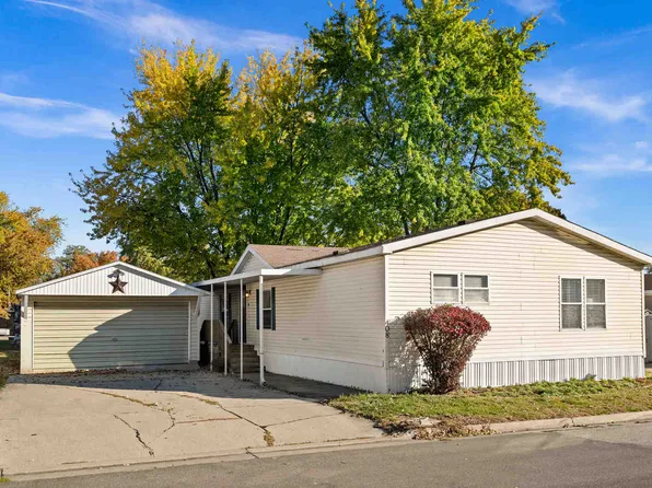 408 Avenue G, Bloomington, IL 61704