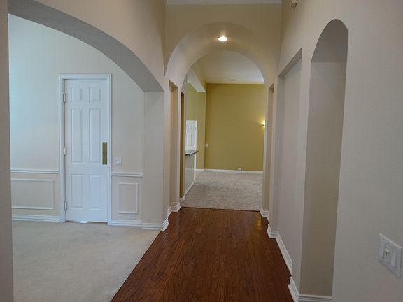 4th image of 15555 Forest Creek Dr