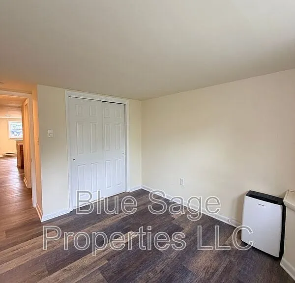 2D E Manoa Rd #C — Photo 12