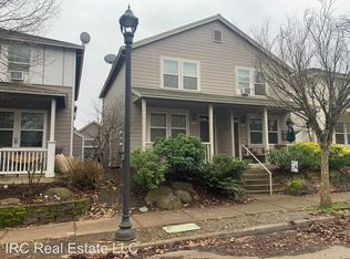 21958 NE Chinook Way APT A, Fairview, OR 97024