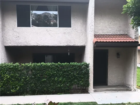 8026 Via Verona, Burbank, CA 91504