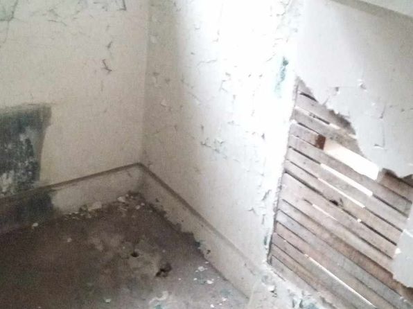 detroit-michigan-245793111 picture