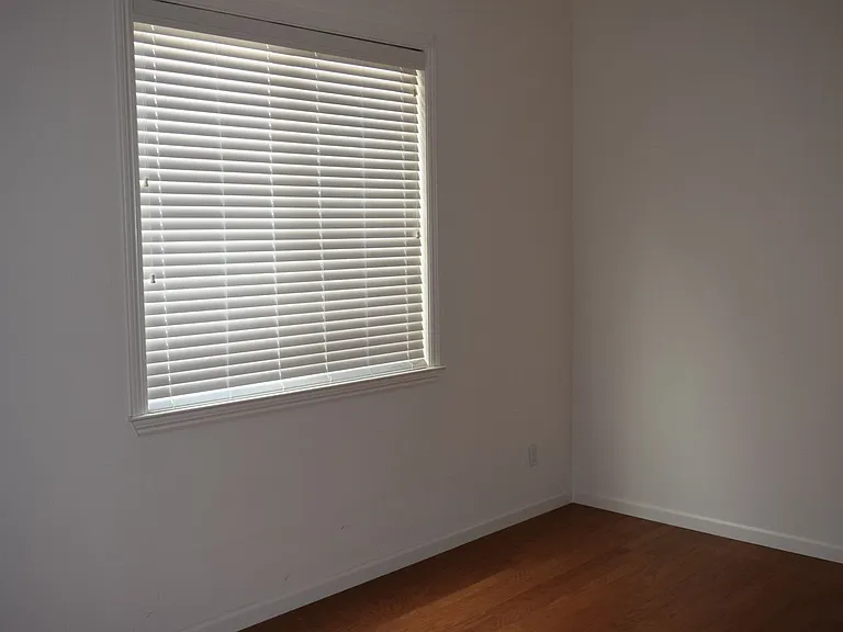 16210 Sheltered Cv E — Photo 6