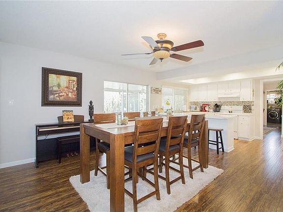 4th image of 321 Oak Hill Dr