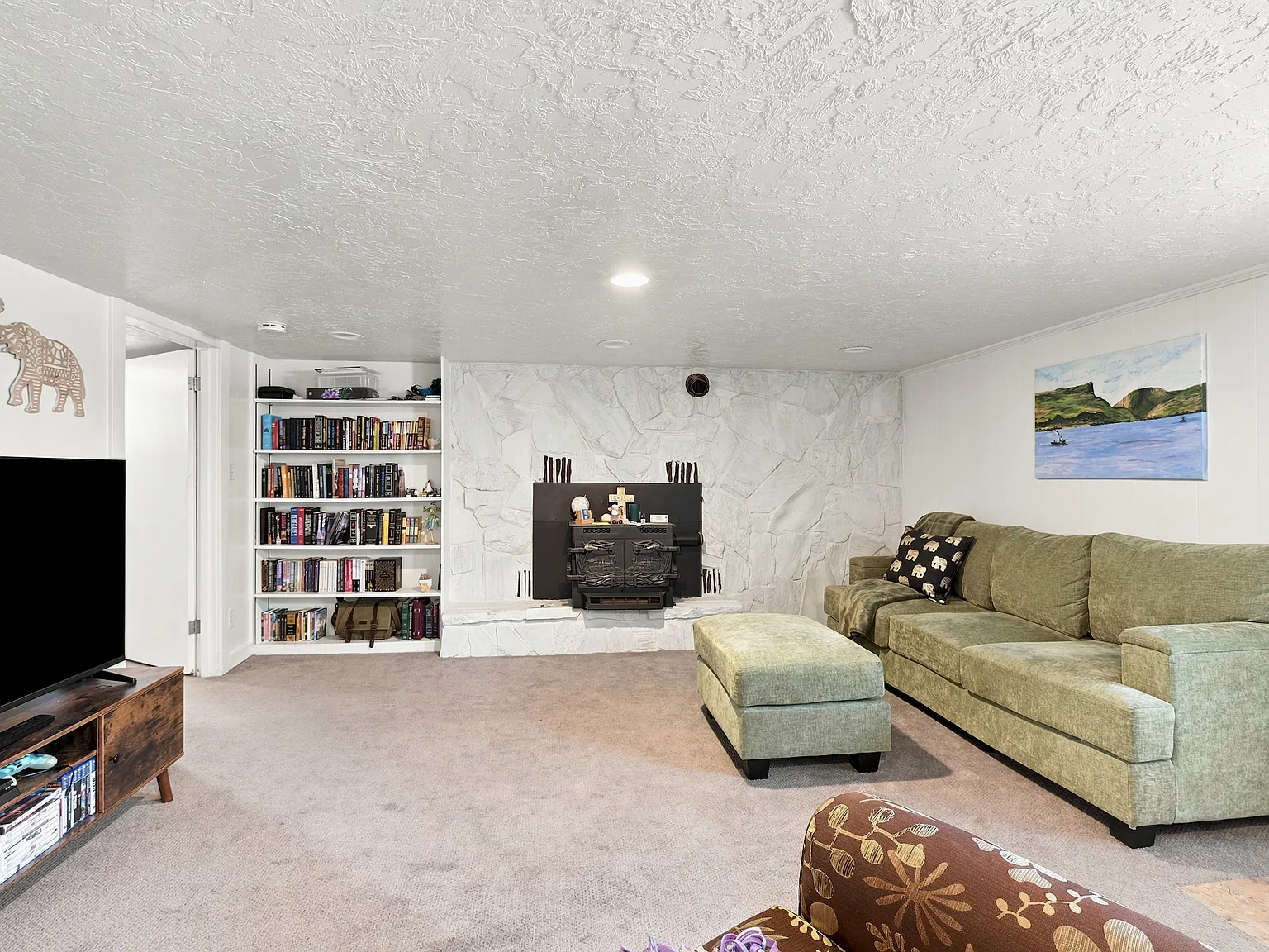 1 bed, 1000 sqft, $1,050 — Photo 2