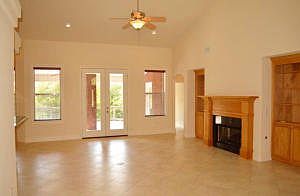 3rd image of 2769 Avenida De Soto