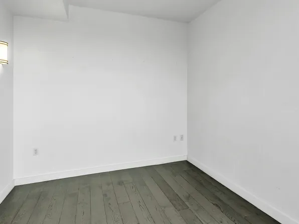 88-08 Justice Avenue image 11 of 24