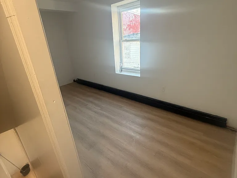 100 Neversink St — Photo 10