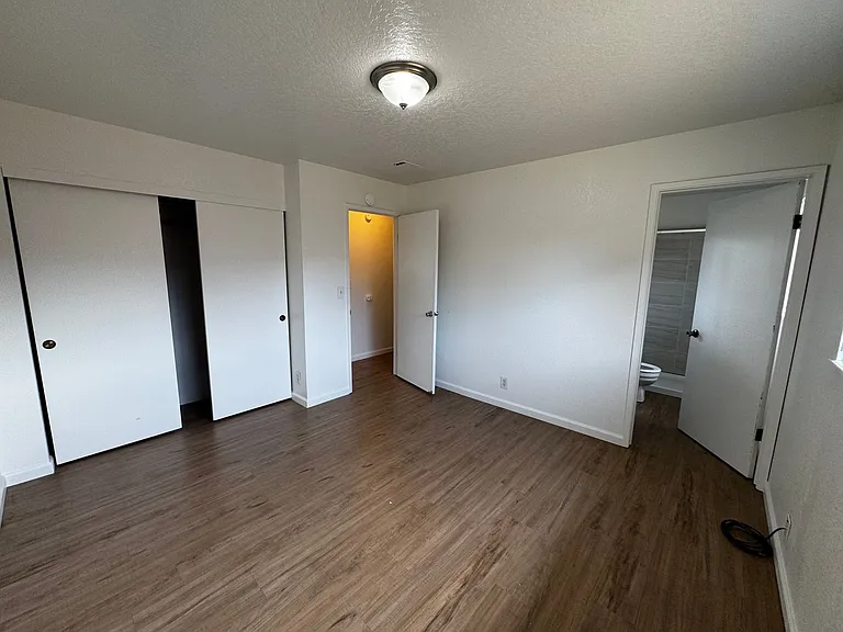 3525 Tracey Ct — Photo 16