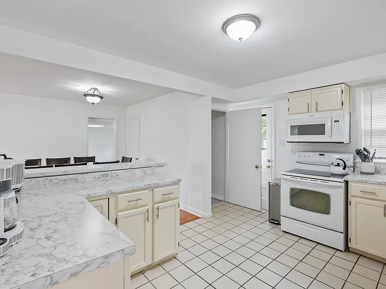 65 Saint Virgil Ln — Photo 20