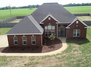 377 Seed Tick Rd, Caledonia, MS 39740