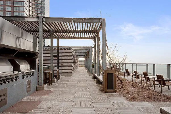 Rented by Renetta Real Estate | media 38