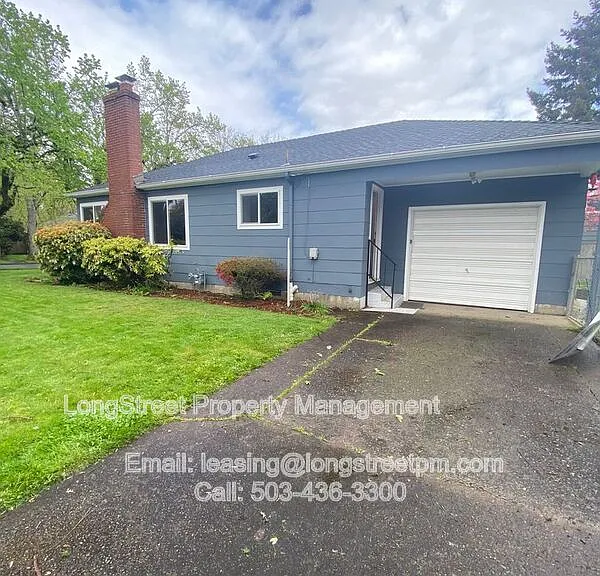 390 23rd St SE — Photo 21