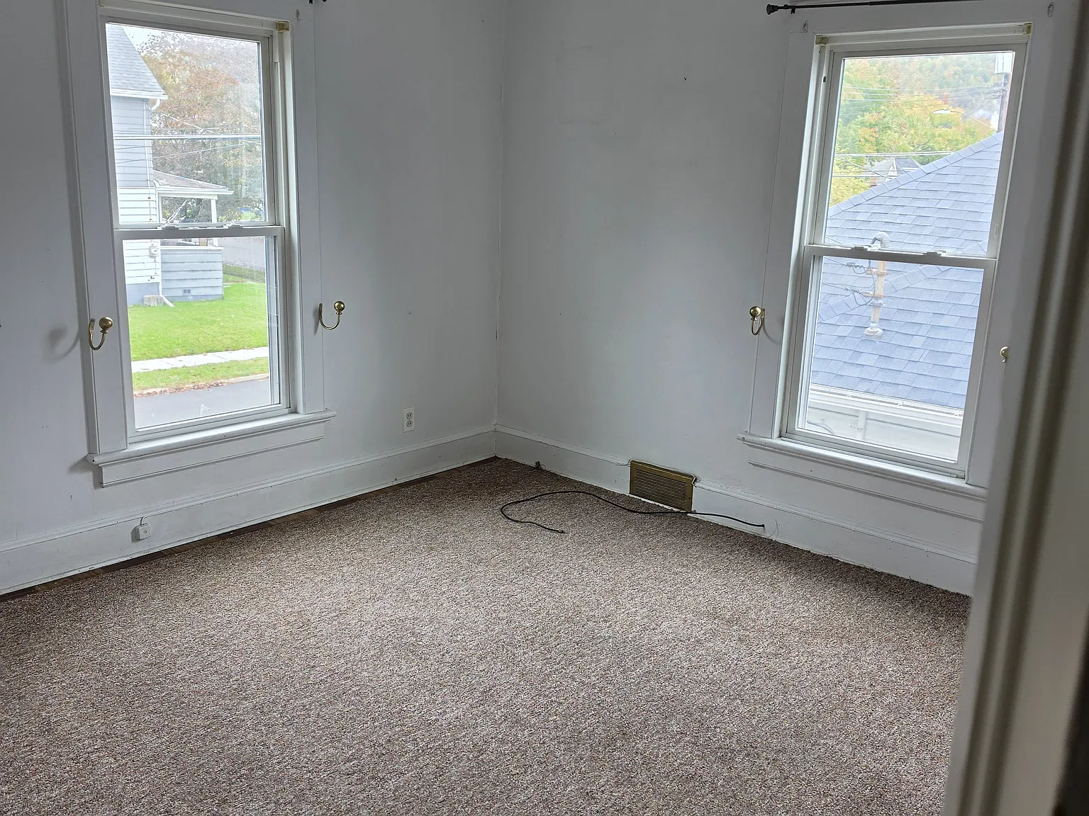 4 Blanchard Ave — Photo 3