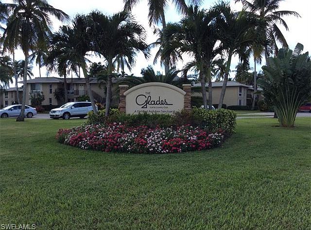 1st image of 355 Palm Dr #2