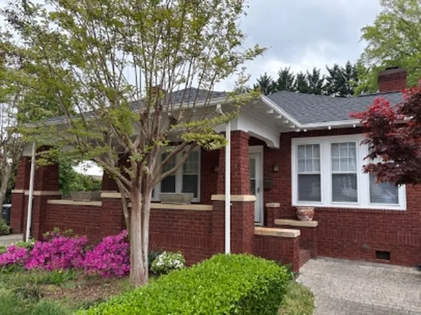 134 N Cherry St, Kernersville, NC 27284