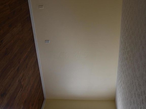 2nd image of 1618 Regents Hill Dr