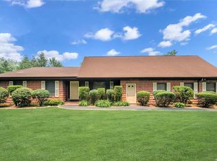 41 Lawrence Hill Rd, Huntington, NY 11743