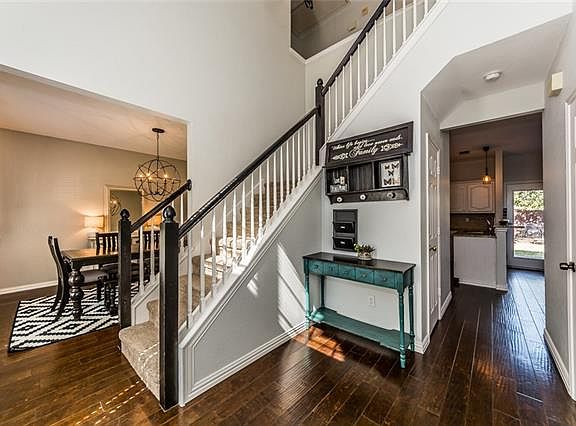 3rd image of 4920 Spanishmoss Dr