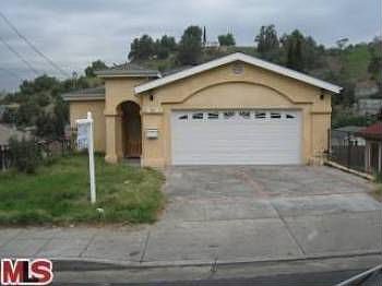 4th image of 489 Clifton St