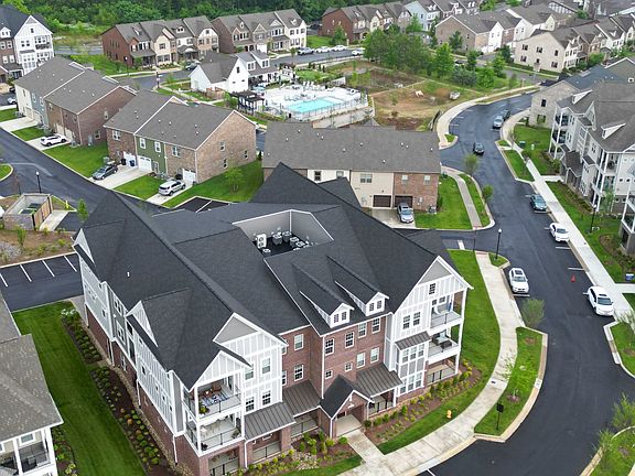 4th image of 2000 Shadow Green Dr #2101