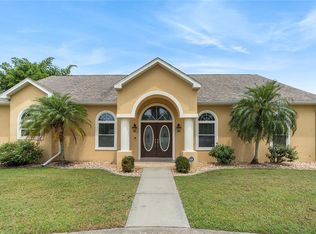 4208 Chase Dr, Zephyrhills, FL 33543