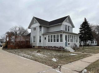 603 Waterloo St, Columbus, WI 53925