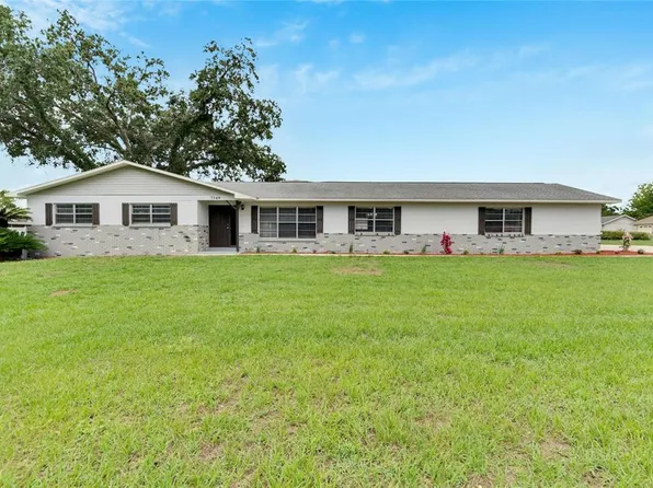 7349 16th St, Zephyrhills, FL 33540