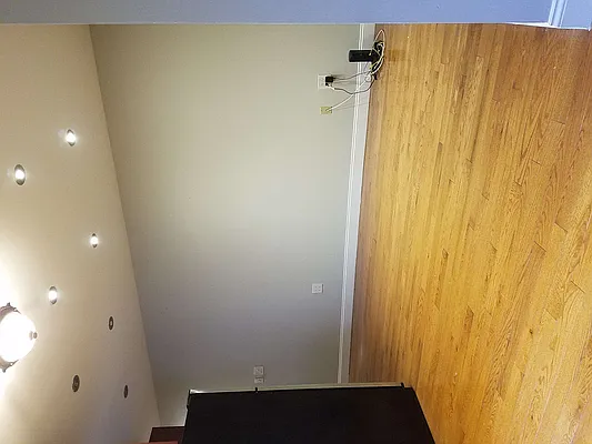 Rented by The Hamilton Group | media 32