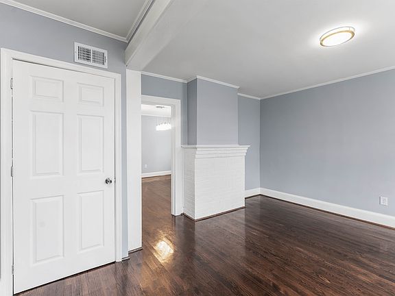 5th image of 2025 Selden St