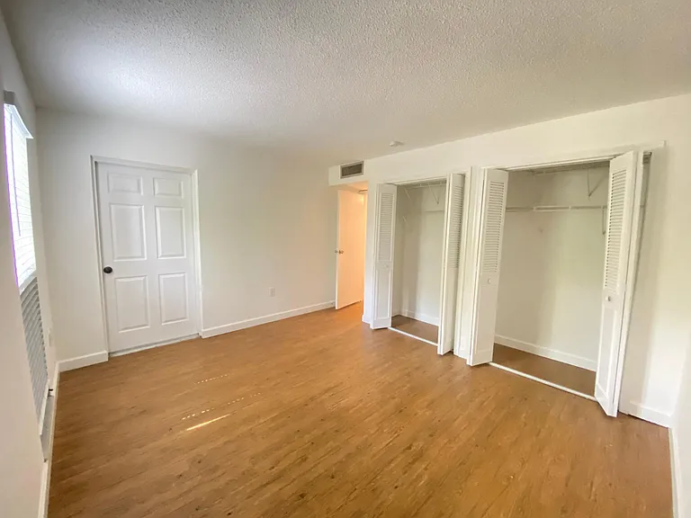 701 SW 75th St #101 — Photo 10