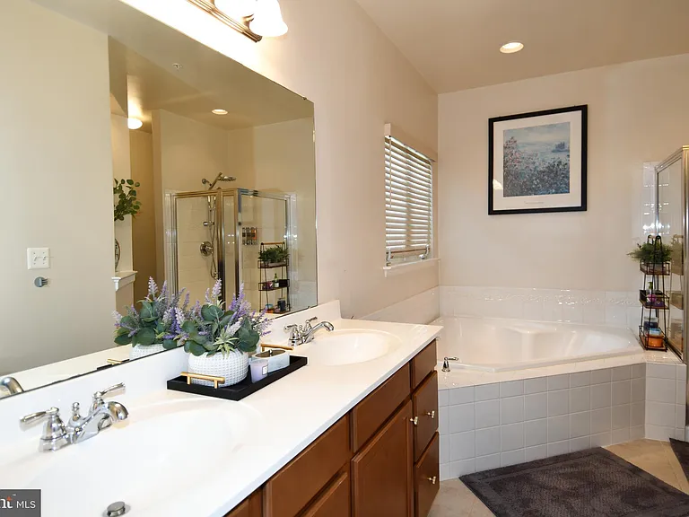 11830 Steeplebush Dr — Photo 29
