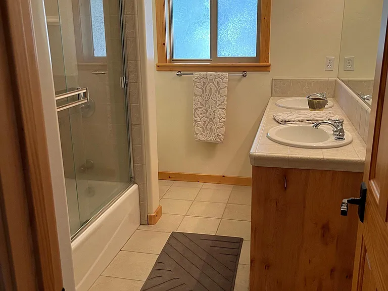 14107 Northwoods Blvd — Photo 23